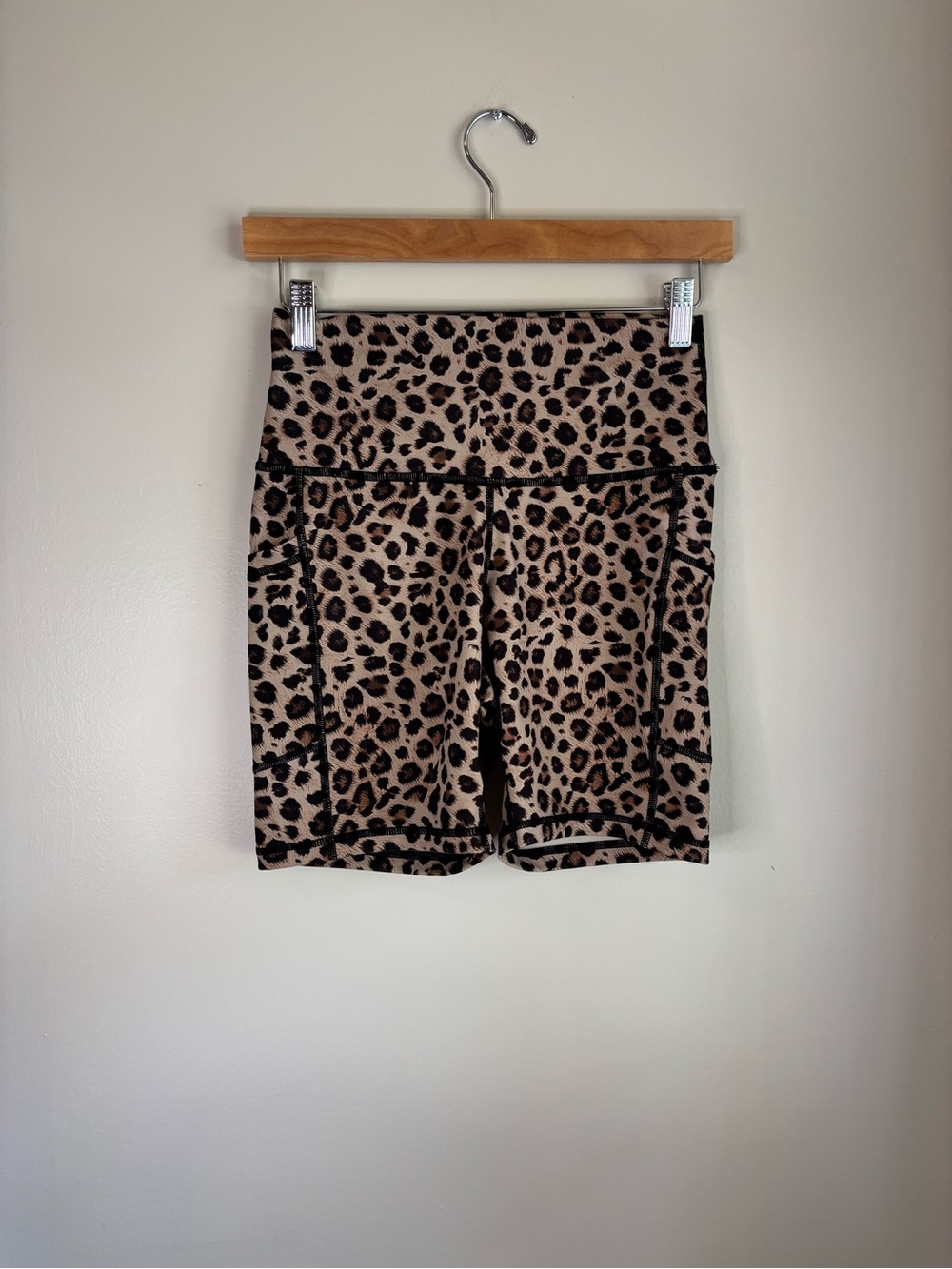 High-Rise Leopard Print Bike Shorts - Beige & Black